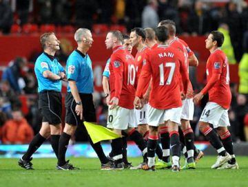 Manchester United players protest en masse.