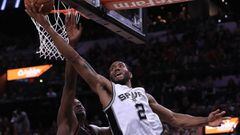 SAN ANTONIO, TX - MAY 03: Kawhi Leonard #2 of the San Antonio Spurs drives against Clint Capela #15 of the Houston Rockets during Game Two of the NBA Western Conference Semi-Finals at AT&amp;T Center on May 3, 2017 in San Antonio, Texas. NOTE TO USER: User expressly acknowledges and agrees that, by downloading and or using this photograph, User is consenting to the terms and conditions of the Getty Images License Agreement.   Ronald Martinez/Getty Images/AFP == FOR NEWSPAPERS, INTERNET, TELCOS &amp; TELEVISION USE ONLY ==