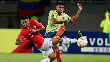 La Roja de Bernardo Red&iacute;n domin&oacute; gran parte del juego a Colombia, pero no lograr el triunfo que la clasificara al cuadrangular final. La diferencia de gol fue la clave.