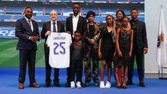 Camavinga unveiled at Real Madrid: "It's a secret who I spoke to and who I didn't speak to..."