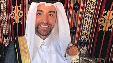 Xavi Hern&aacute;ndez, exfutbolista del Bar&ccedil;a y actual jugador del Al-Sadd de Qatar, vestido de jeque con un aguila