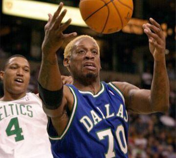 De sus inicios en los Pistons a su etapa en Chicago, Rodman jugó también en Maverick, Lakers y Spurs. Con los Lakers 23 partidos y con los Mavs, 12. Fin de trayecto.