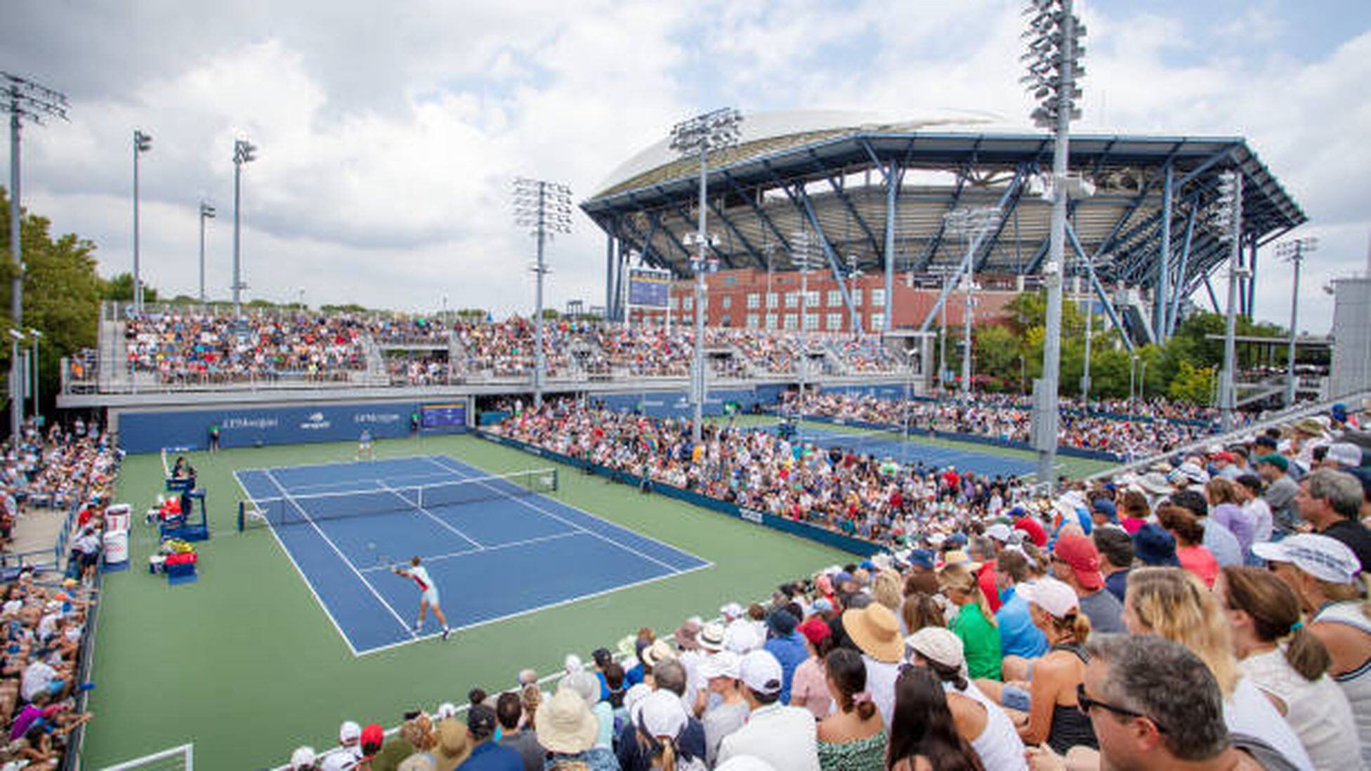 How many courts does the US Open have? - AS USA