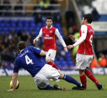 El brasileño naturalizado croata Eduardo da Silva sufrió fractura en la tibia y el peroné luego de una dura entrada de Martin Taylor en un juego entre el Birmingham y el Arsenal. Da Silva se perdió la Eurocopa 2008.