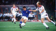 El delantero italiano se hizo famoso por haber marcado uno de los mejores goles en la historia de la Copa del Mundo en la victoria 2-0 ante Checoslovaquia.