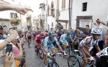 Esteban Chaves en imágenes: así ha llegado al liderato del Giro