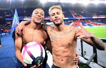 Special guys | Paris Saint-Germain's Brazilian forward Neymar and Kylian Mbappe.