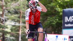 Jesús Herrada, del equipo Cofidis, celebra su victoria en La Laguna Negra, meta de la 11ª etapa de la Vuelta a España 2023. Foto: Sprint Cycling Agency