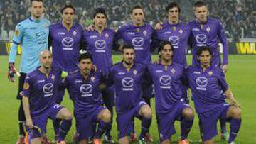 Fiorentina, con David Pizarro y Mat&iacute;as Fern&aacute;ndez como titulares.