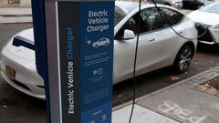 Who is eligible for the $7,500 EV tax credit?