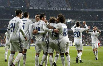 James vuelve con su magia y marca doblete en el duelo del Real Madrid contra el Sevilla, partido de ida de los octavos de final de la Copa del Rey.