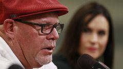 TEMPE, AZ - JULY 28:  Arizona Cardinals head coach Bruce Arians speaks during a press conference introducing Jen Welter (R) as an addition to the team&#039;s coaching staff on July 28, 2015 in Tempe, Arizona.  Welter, who will work with the inside linebac