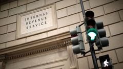 Covid-19: The IRS are adding 3,500 telephone representatives so that people can talk directly to someone about their coronavirus stimulus payments.