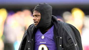 BALTIMORE, MARYLAND - DECEMBER 04: Lamar Jackson #8 of the Baltimore Ravens looks on during the first half of the game against the Denver Broncos at M&T Bank Stadium on December 04, 2022 in Baltimore, Maryland.   Greg Fiume/Getty Images/AFP (Photo by Greg Fiume / GETTY IMAGES NORTH AMERICA / Getty Images via AFP)