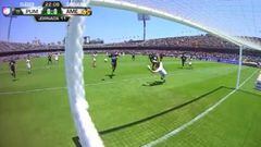 El increíble gol que se perdió Nico Castillo ante América