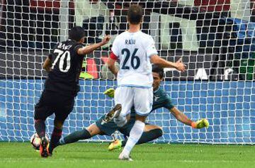 Bacca sigue respondiendo con goles; Lazio es su nueva víctima