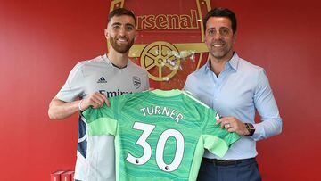 El guardameta de Estados Unidos, Matt Turner, fue presentado con el Arsenal y asegura que peleará la titularidad con Aaron Ramsdale en el club.