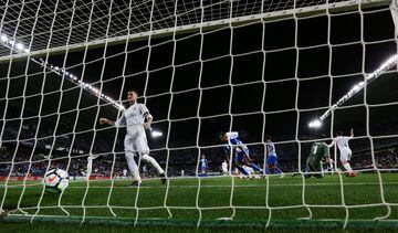 Diego Rolan scores Malaga's first goal.
