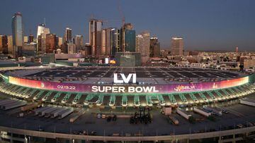 Terrorists and lone offenders are attracted to target high-profile special events like the Super Bowl, and officials securing the area don&rsquo;t see any threat