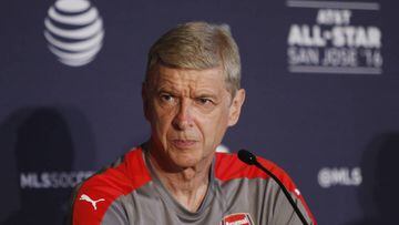 Gazidis: Arsenal "cannot compete with PL big spenders"