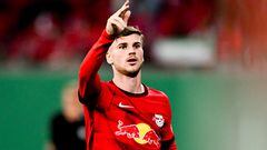 Leipzig (Germany), 30/08/2022.- Timo Werner of Leipzig reacts during the German DFB Cup first round match between RB Leipzig and Teutonia 05 Ottensen in Leipzig, Germany, 30 August 2022. (Alemania) EFE/EPA/FILIP SINGER CONDITIONS - ATTENTION: The DFB regulations prohibit any use of photographs as image sequences and/or quasi-video.
