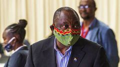 Johannesburg (South Africa), 24/04/2020.- South African President Cyril Ramaphosa arrives at NASREC Expo Centre in Johannesburg, South Africa, 24 April 2020. He visited the Nasrec convention halls converted into facilities to treat COVID-19 patients. Sout