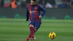 Barcelona's German midfielder #22 Ilkay Gundogan warms up before the start of the Spanish league football match between FC Barcelona and Villarreal CF at the Estadi Olimpic Lluis Companys in Barcelona on January 27, 2024. (Photo by LLUIS GENE / AFP)