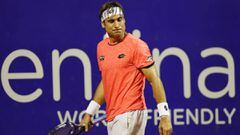 David Ferrer se lamenta durante su partido ante el argentino Carlos Berlocq en el Argentina Open de Buenos Aires.