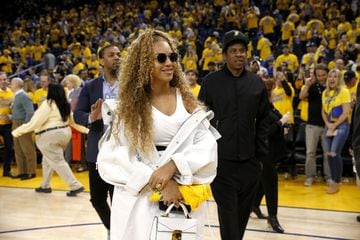 Beyonce y Jay-Z no faltaron al Warriors-Pelicnas.