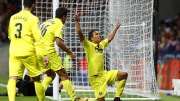 Carlos Bacca celebrando un gol el Villarreal ante el Atl&eacute;tico de Madrid por LaLiga de Espa&ntilde;a