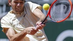 The young American world number nine Taylor Fritz has taken the tennis world by storm in the last year and is one to watch in France.