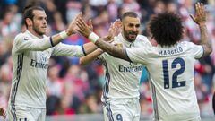 Bale, Benzema y Marcelo celebran uno de los goles del Madrid,