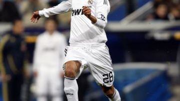 Comenzó en el Infantil A del R. Madrid en 2001-2002, y no sería hasta finales de 2008 cuando debutó en el primer equipo, en tan sólo un mes debutó en Copa del Rey, Liga y Liga de Campeones de la UEFA. En 2009 firmó por cinco temporadas con el Valladolid.