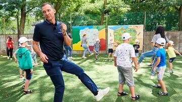 La leyenda del fútbol ucraniano y embajador de Laureus, Andriy Shevchenko, pidió más apoyo de salud mental para los jóvenes refugiados.