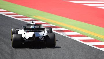 Williams&#039; Brazilian driver Felipe Massa drives during the second practice session at the Circuit de Catalunya on May 12, 2017 in Montmelo on the outskirts of Barcelona ahead of the Spanish Formula One Grand Prix. / AFP PHOTO / TOM GANDOLFINI