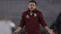 Argentina&#039;s River Plate coach Marcelo Gallardo gestures during the Copa Libertadores group D football match against Peru&#039;s Deportivo Binacional at the Monumental stadium in Buenos Aires, Argentina, on March 11, 2020. (Photo by JUAN MABROMATA / AFP)