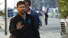 Messi a su llegada a Par&iacute;s.    