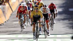 Primoz Roglic gana la etapa 4 del Tour de Francia y Nairo Quintana llega cuarto.