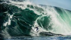 Mick Fanning surfs at Shipstern Bluff in Tasmania, Australia on August 26, 2015 // Adam Gibson / Red Bull Content Pool // SI201508280105 // Usage for editorial use only //