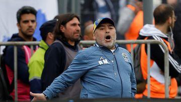 Maradona ya palpita el clásico platense: “Nos jugamos la vida”
