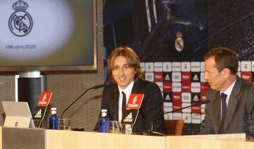 Luka Modric and Emilio Butragueño in today's press conference.