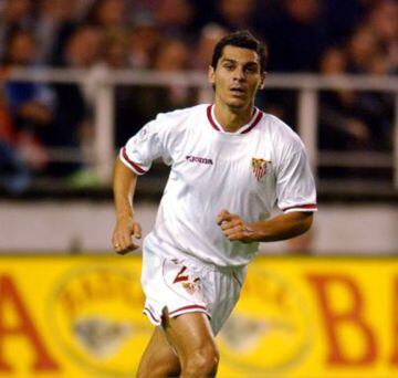 En 2009, Paredes mordió en el brazo al jugador Mikel Labaka, en el partido Real Sociedad vs. Zaragoza.
