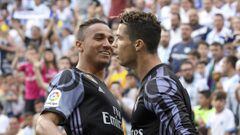 Cristiano celebra el gol con Danilo.