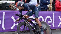 Egan Bernal durante la primera etapa del Giro de Italia 2021