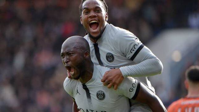 Danilo salva al PSG en Lorient