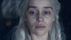 El sorprendente aspecto de Emilia Clarke tras el pen&uacute;ltimo episodio de &#039;Juego de Tronos&#039;.