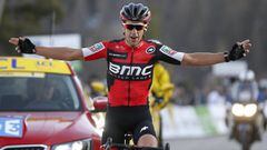 Richie Porte celebra su victoria en el Col de la Couillole en la s&eacute;ptima etapa de la Par&iacute;s-Niza.