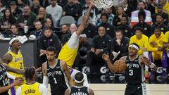 Anthony Davis’ 34 points led the Los Angeles Lakers held off a late comeback bid from San Antonio to hand the Spurs their 18th straight loss.