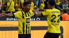 DORTMUND, GERMANY - AUGUST 06: Karim Adeyemi of Borussia Dortmund and Jude Bellingham of Borussia Dortmund celebrates after scoring his teams first goal with teammates during the Bundesliga match between Borussia Dortmund and Bayer 04 Leverkusen at Signal Iduna Park on August 6, 2022 in Dortmund, Germany. (Photo by Ralf Treese/DeFodi Images via Getty Images)