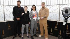 DE izq. a dcha: Eddie Hearn (promotor de Matchroom), Katie Taylor, Amanda Serrano y el youtuber y boxeador Jake Paul en el Empire State Building.
